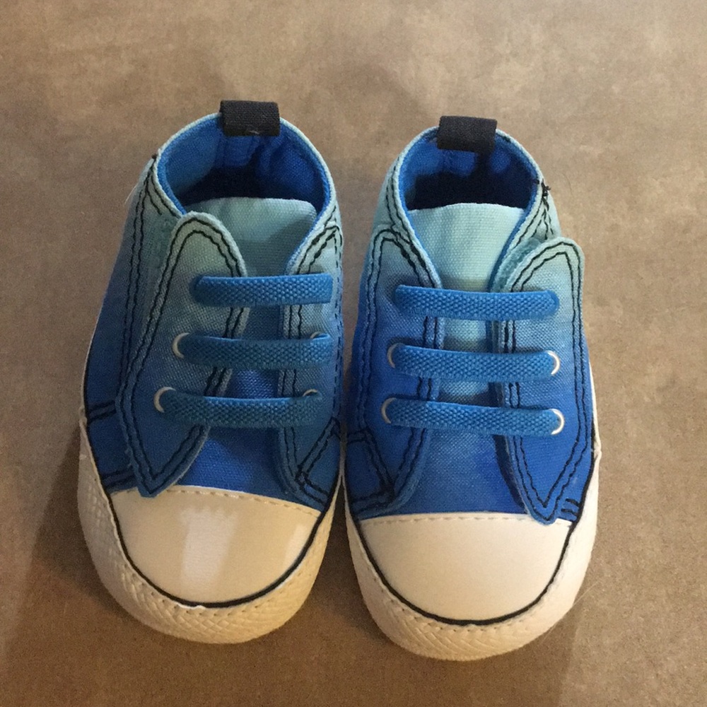 Converse all star Chuck Taylor baby shoes US3